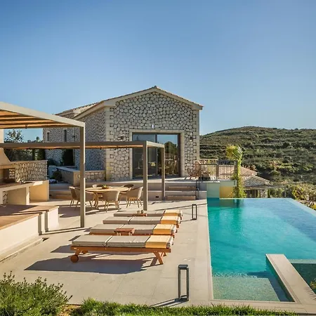 Zeus Exclusive Vila *