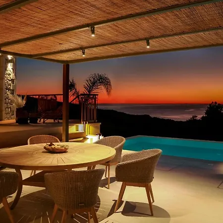 Zeus Exclusive Vila *