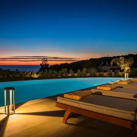 Zeus Exclusive Villa *