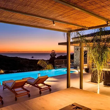 Zeus Exclusive Villa