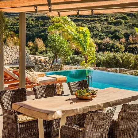 Zeus Exclusive וילה *